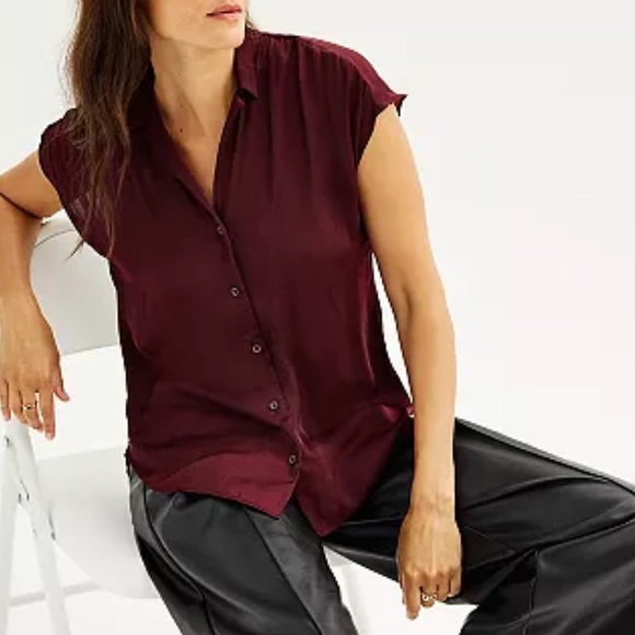 NINE WEST Short Sleeve Maddie Plum Blouse - Picture 2 of 7